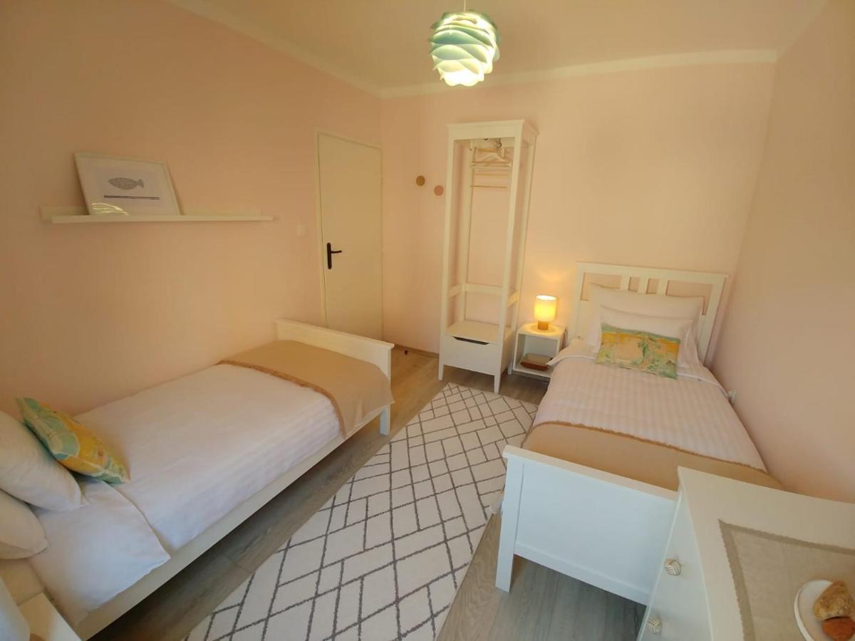 Apartment Axelle 50 Meters To The Beach Banjole Dış mekan fotoğraf